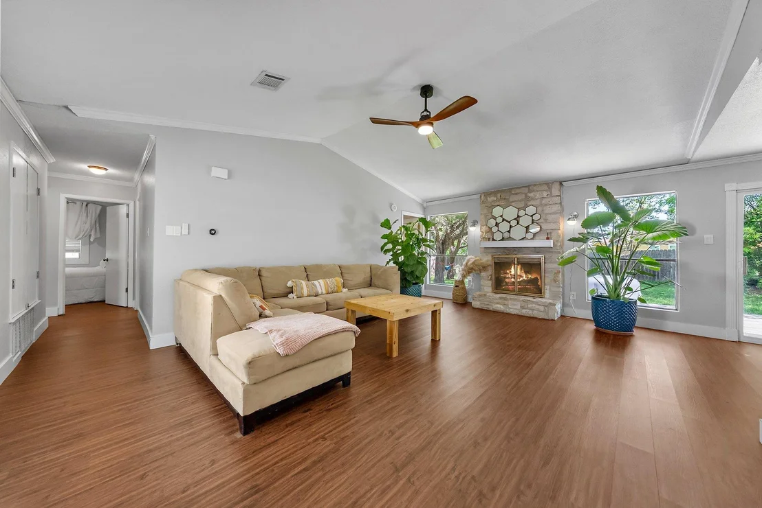 Photo of 3212 Darnell DR