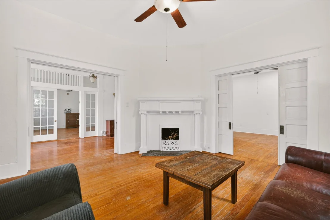 Photo of 600 Eastview DR