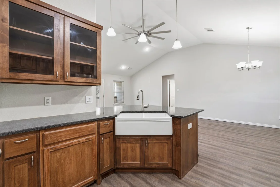 Photo of 6211 County Road 342