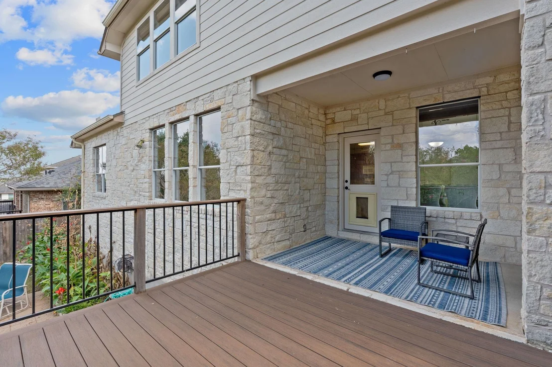 Photo of 220 Canterbury DR