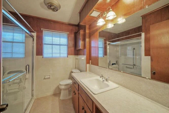 Photo of 5600 Lakeview DR