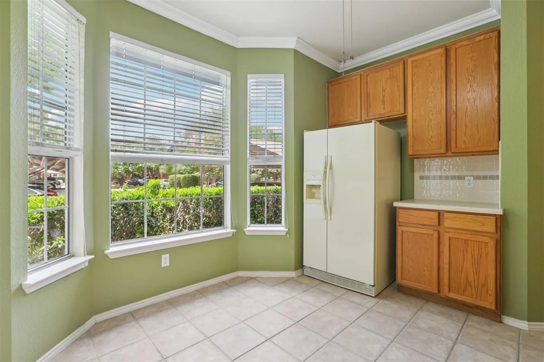 Photo of Unit 5 at 12401 Los Indios TRL