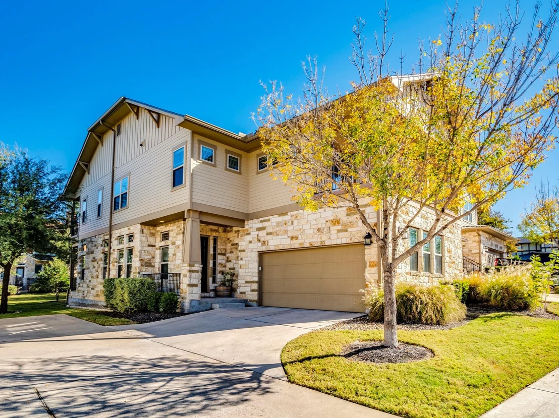 Photo of Unit 1903 at 2930 Grand Oaks LOOP