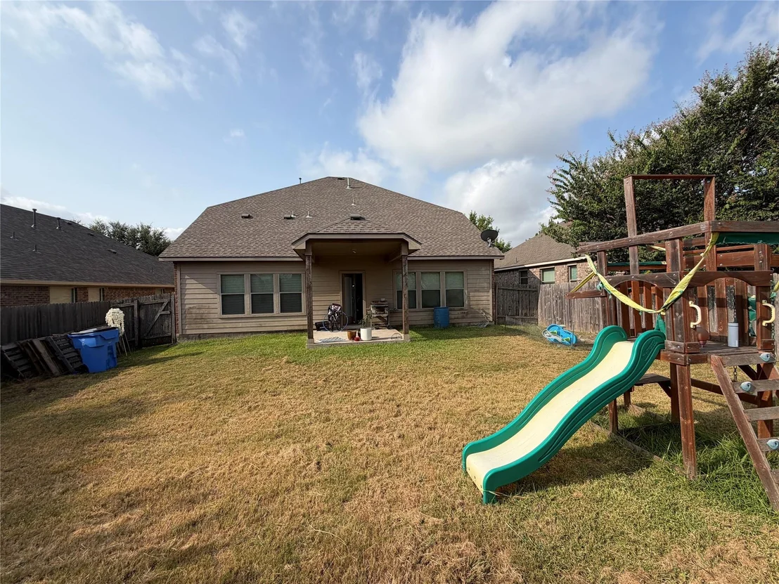Photo of 2328 Ambling TRL