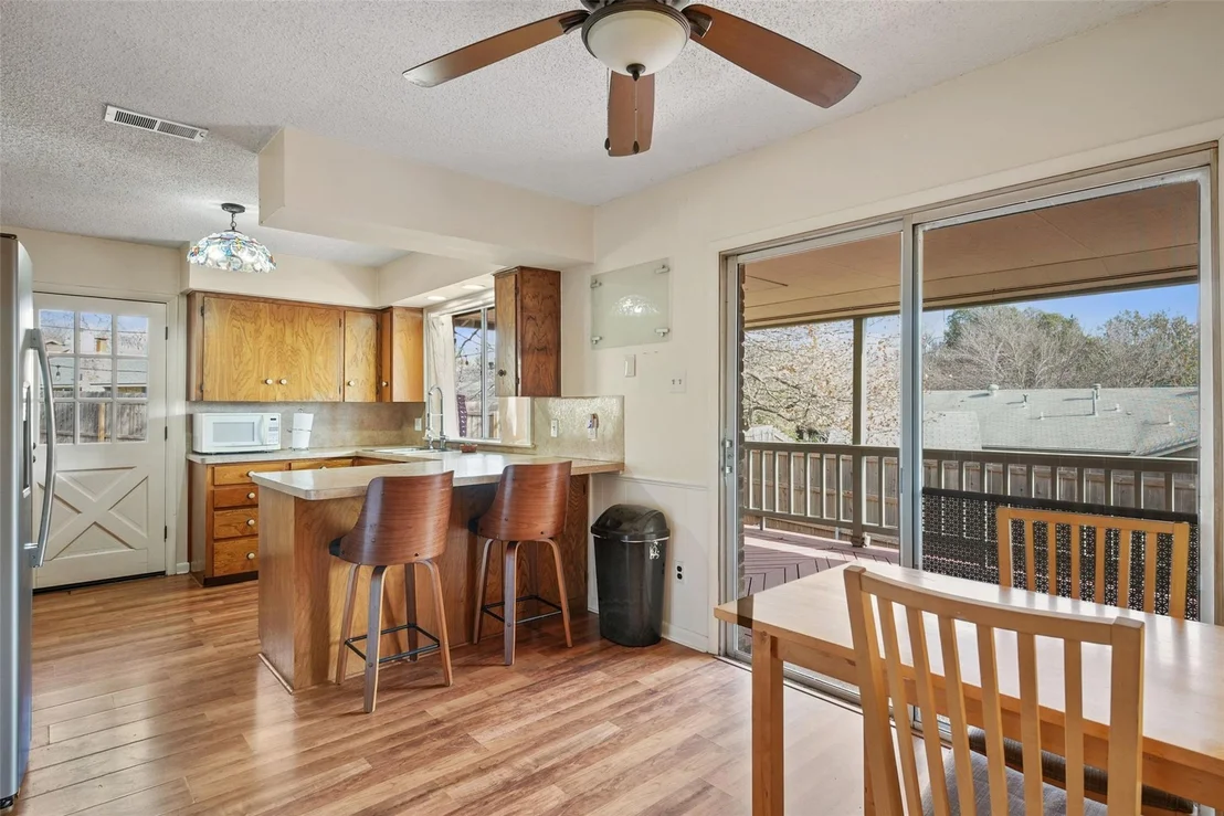Photo of 902 Clearwater CIR