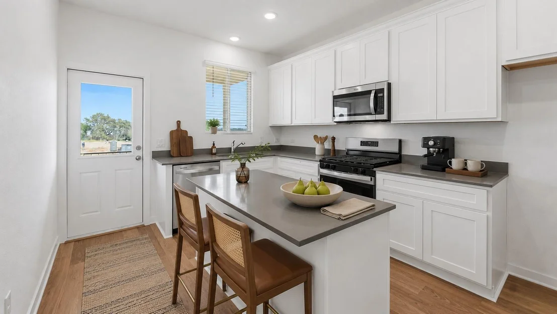Photo of 108 Blackfoot Daisy PATH