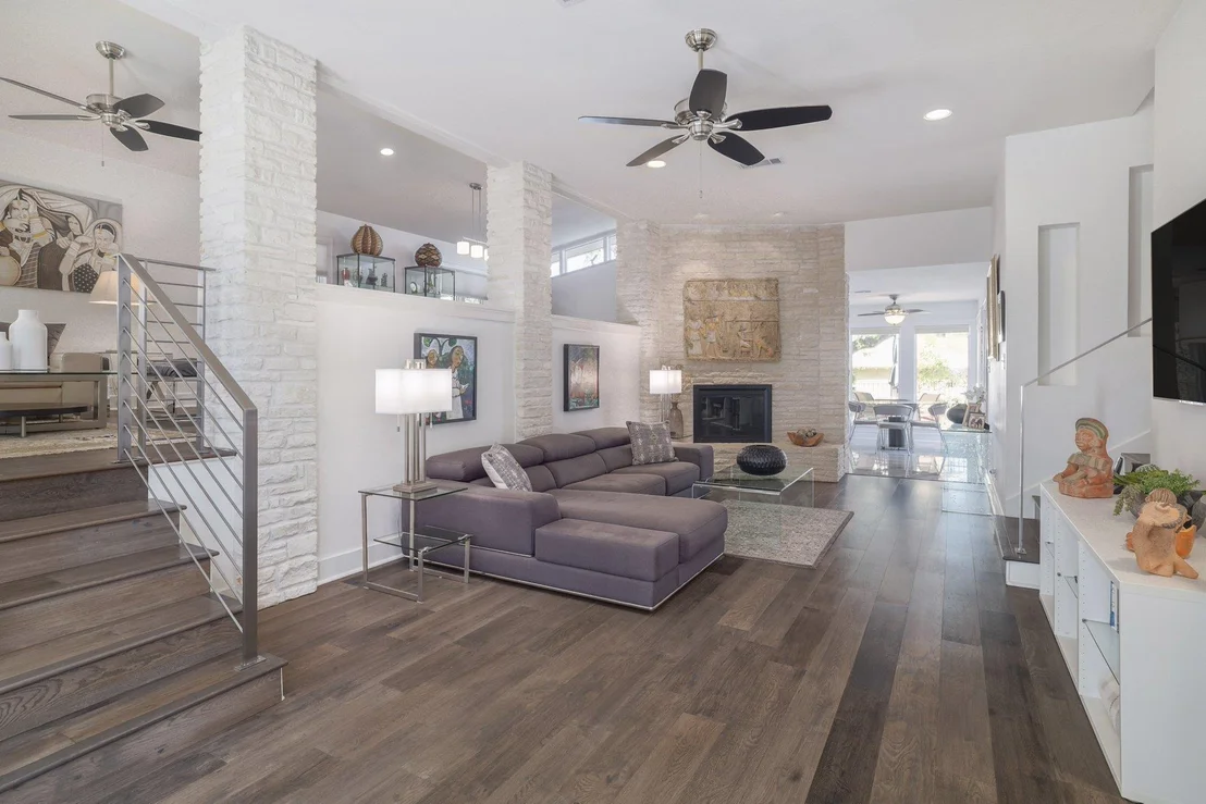 Photo of 5901 Lookout Mountain DR
