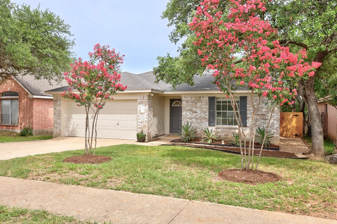 Photo of 8219 Edgemoor PL