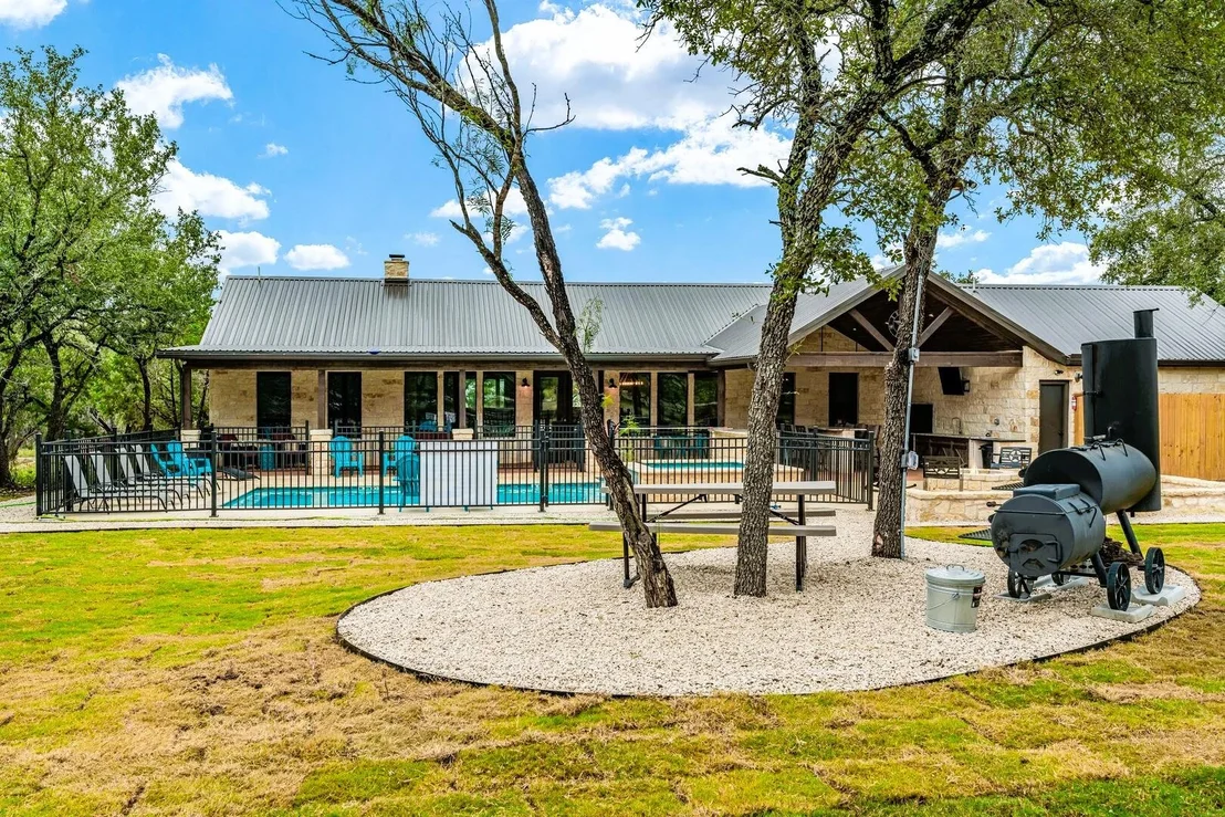 Photo of 1718 Mountain Valley RD