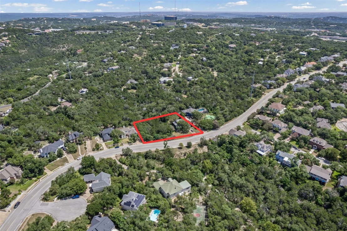 Photo of 6635 Whitemarsh Valley WALK