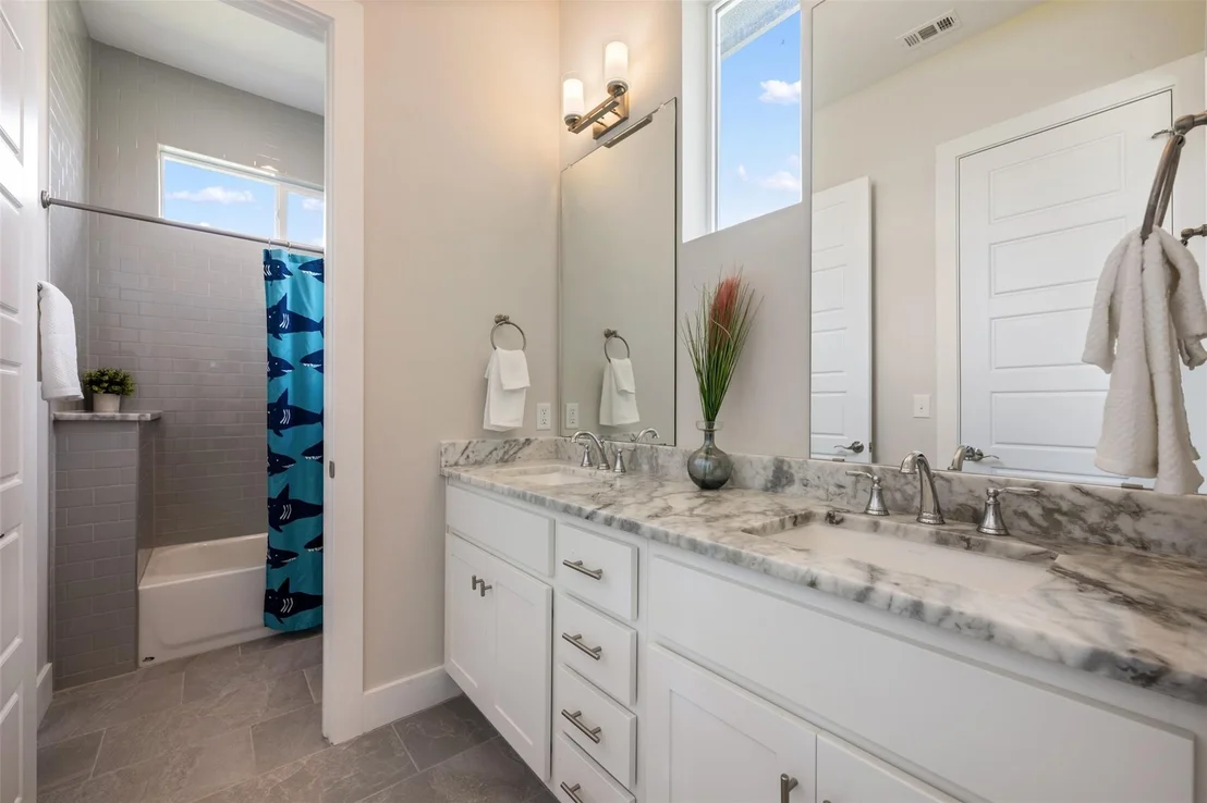 Photo of 100 Huerta RD