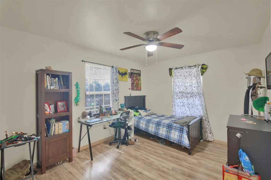 Photo of 115 Rangeland RD