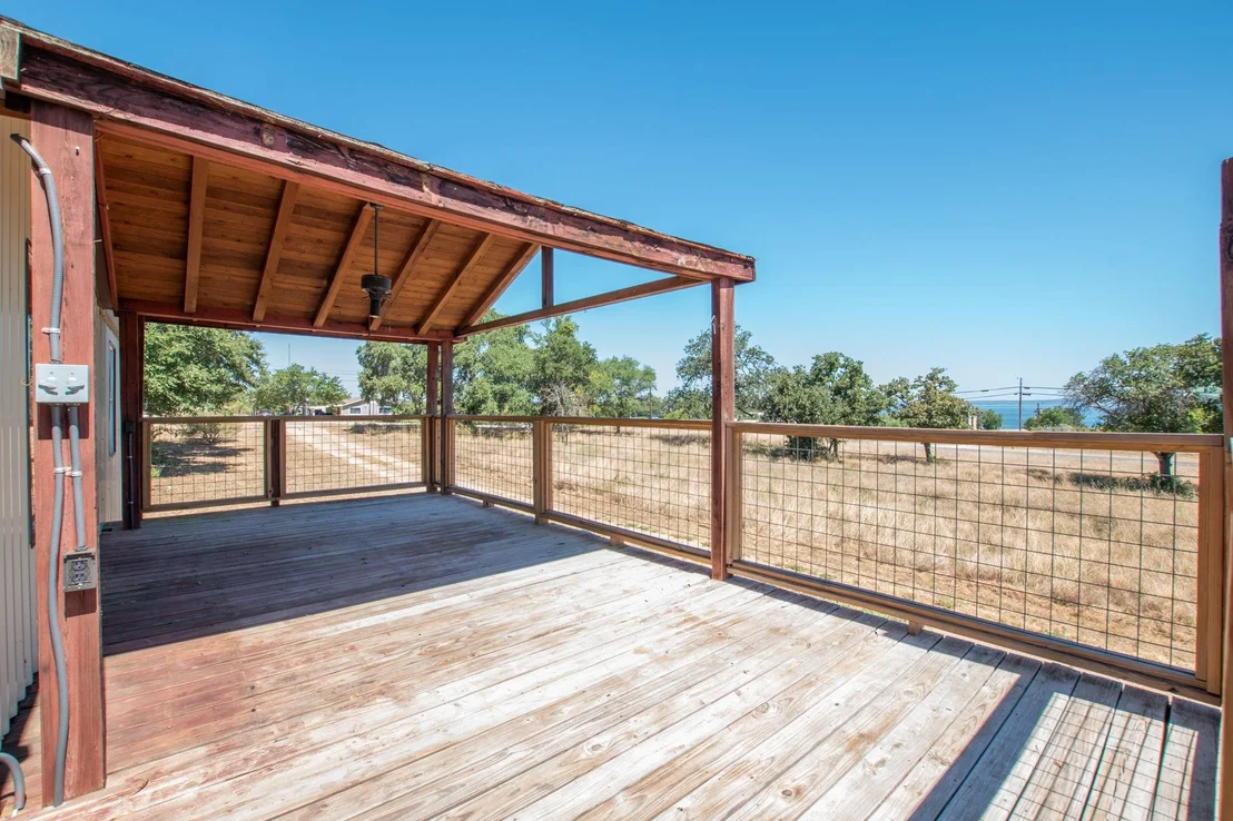 Photo of 821 Ranch Road 261