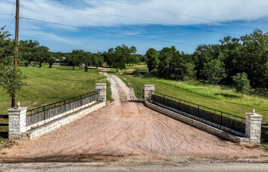 Photo of 6928 County Road 252
