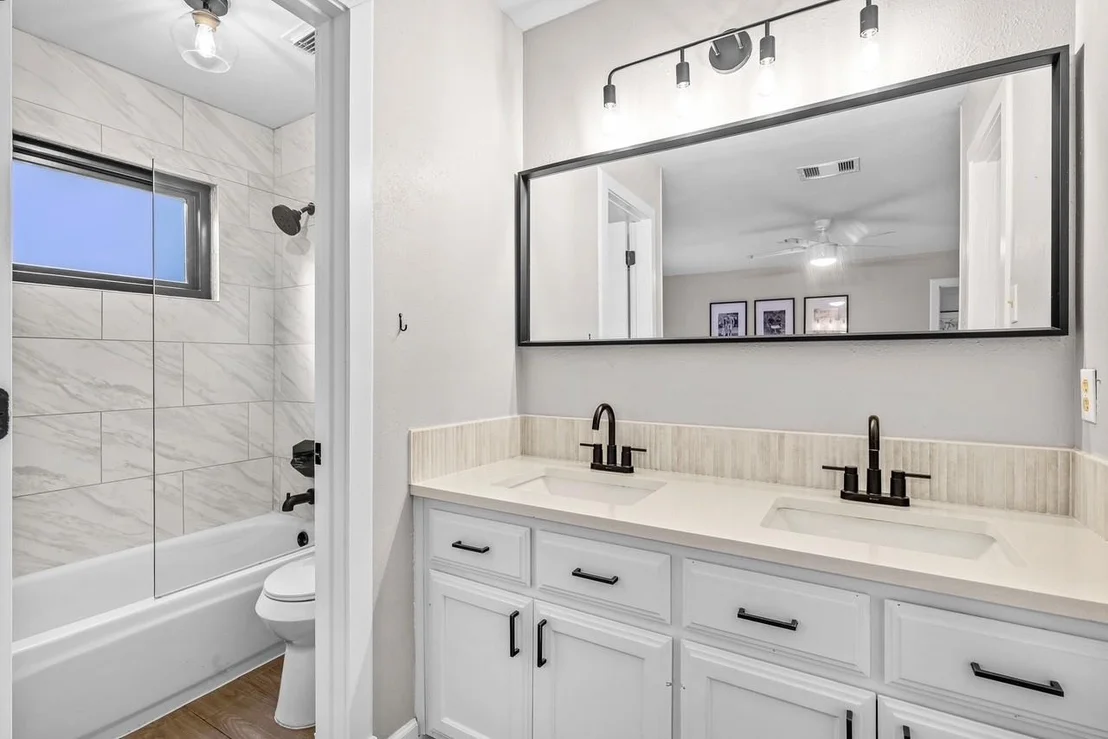 Photo of 5005 Ganymede DR