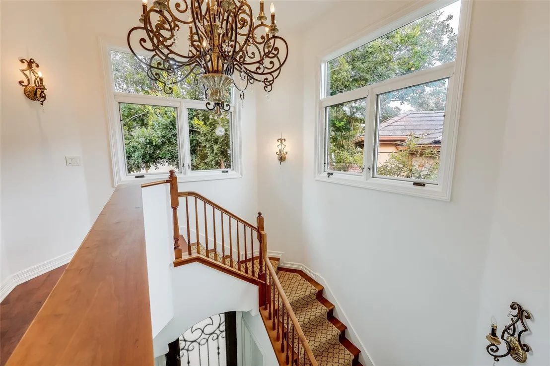 Photo of Unit 33 at 2800 Waymaker WAY