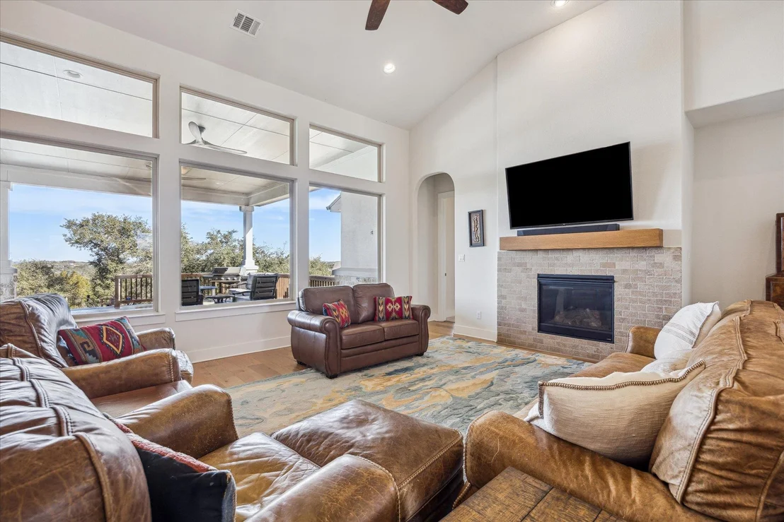 Photo of 328 Barbaro DR