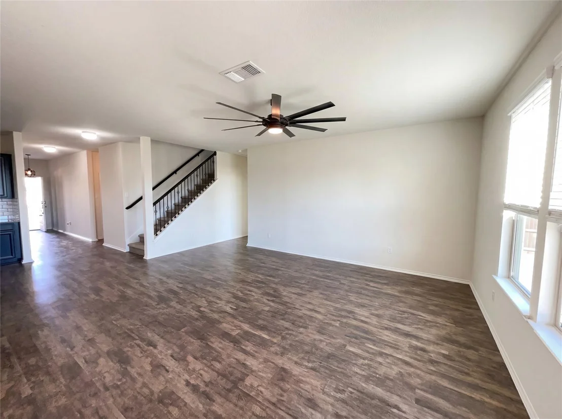 Photo of 709 Hummingbird LN