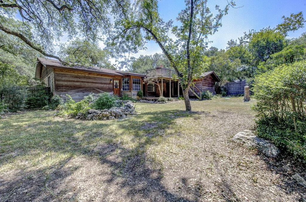 Photo of 8205 Cliffview DR