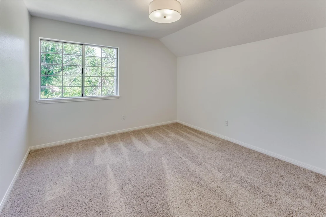 Photo of 1207 Cardinal LN