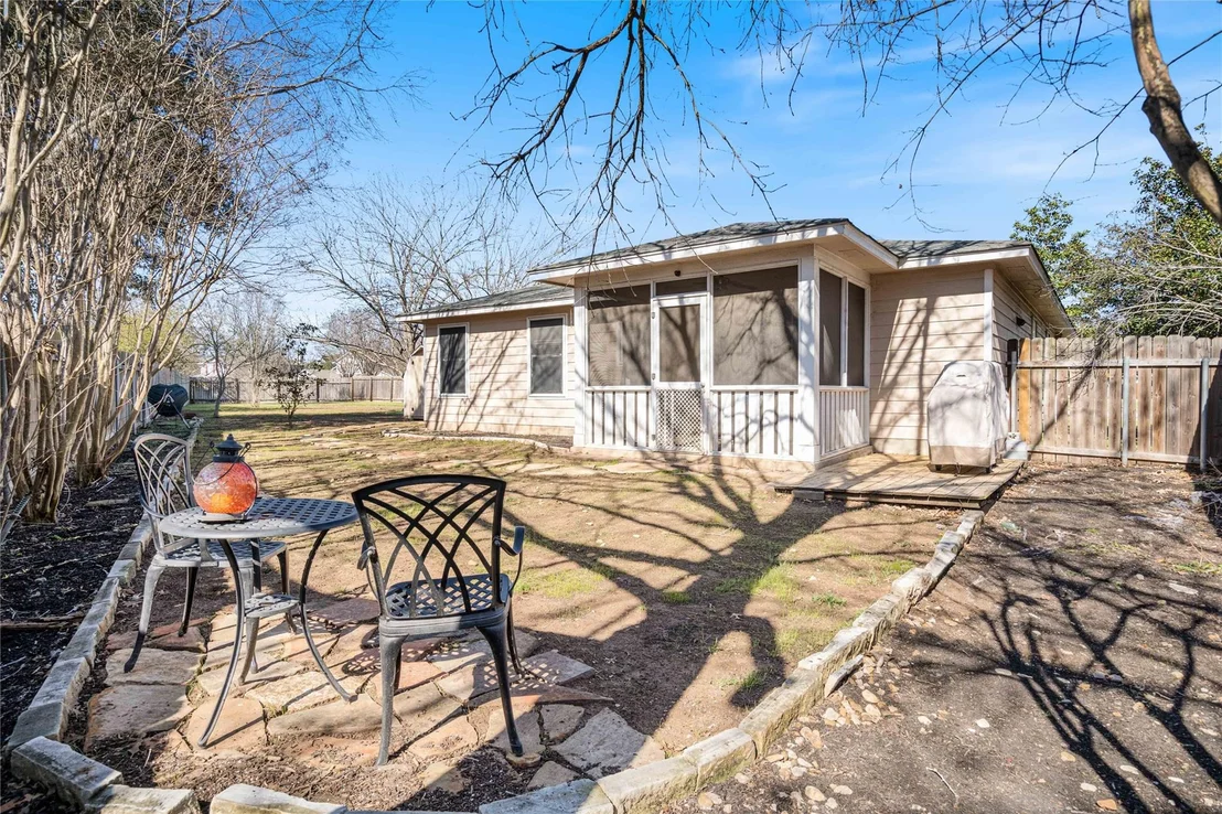 Photo of 300 Carolyns WAY