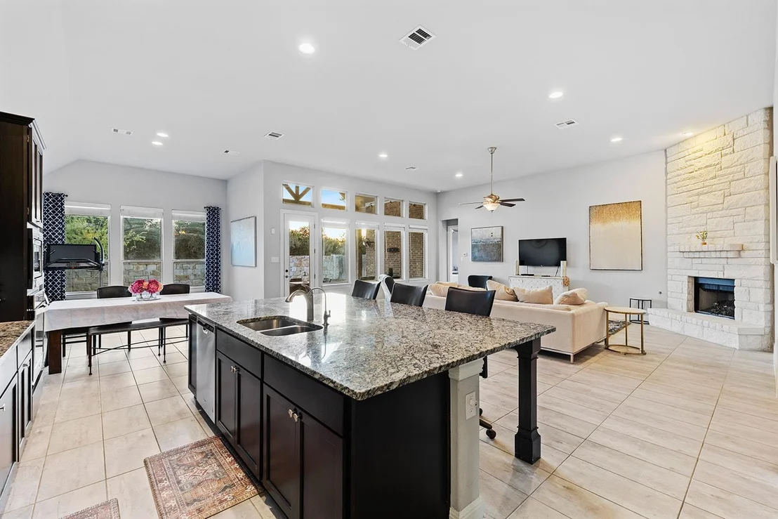Photo of 107 Orange Mimosa LN