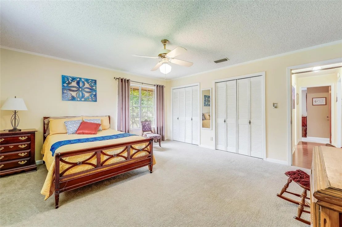 Photo of 9 Inwood CIR