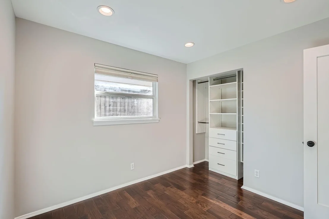 Photo of 3505 Fleetwood DR