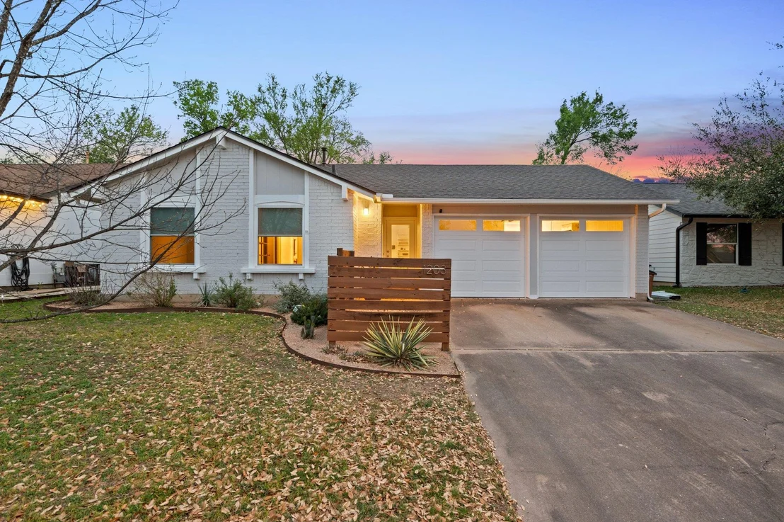 Photo of 1203 Austin Highlands BLVD