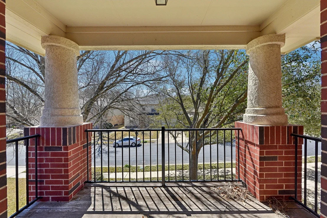 Photo of 3998 Lord Byron CIR