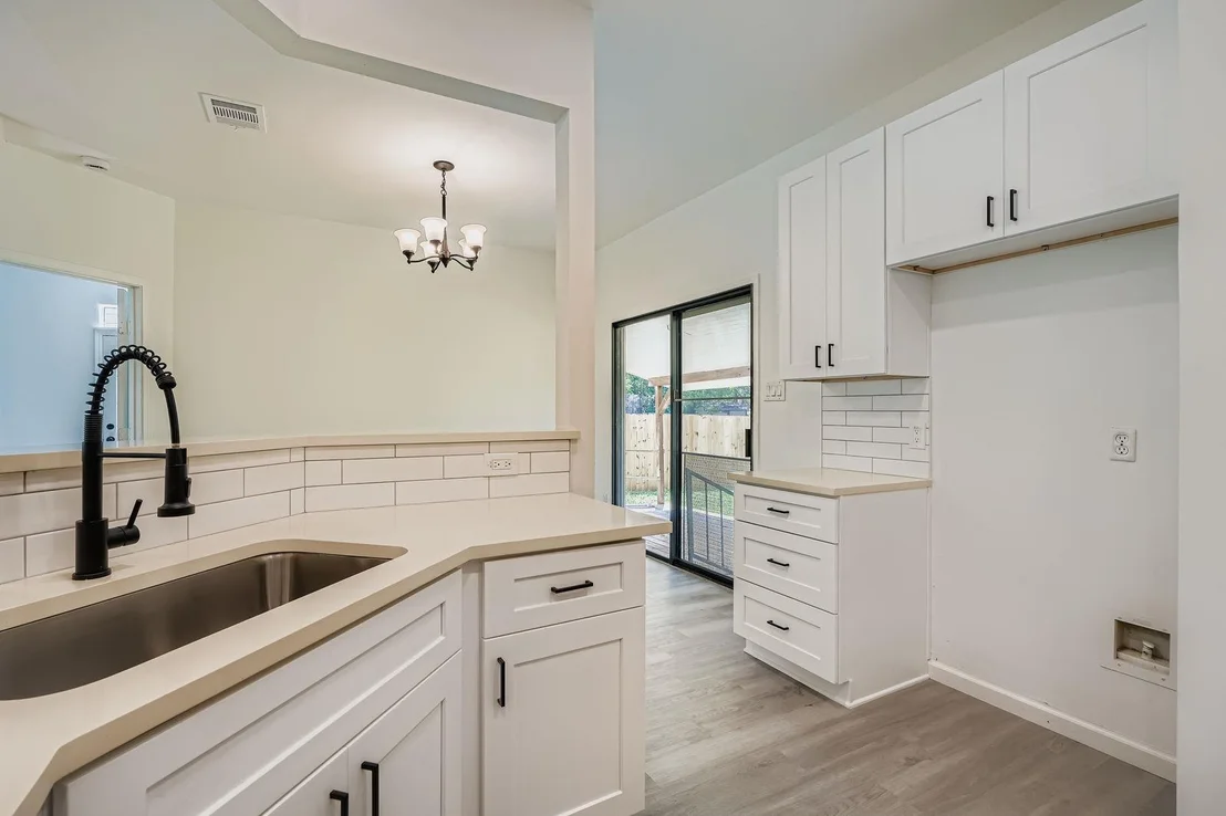 Photo of 5813 Abilene TRL