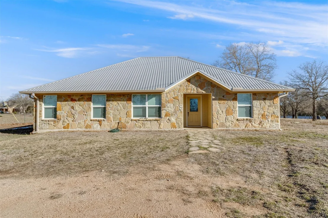 Photo of 126 Granite BLVD