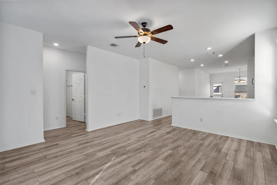 Photo of 337 Harper LN