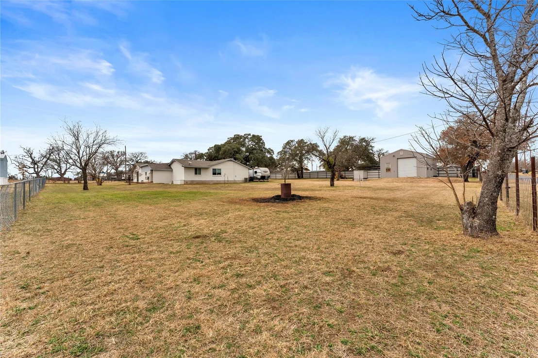 Photo of 312 Apache DR