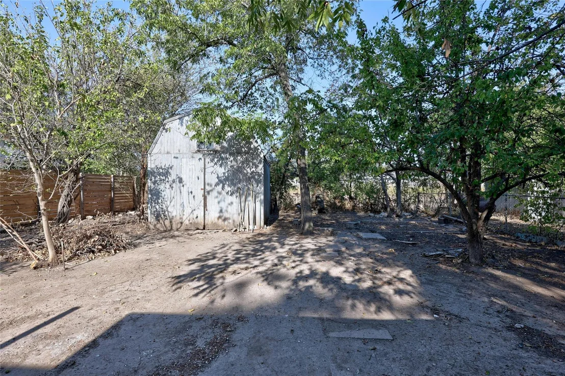 Photo of 1004 Vargas RD
