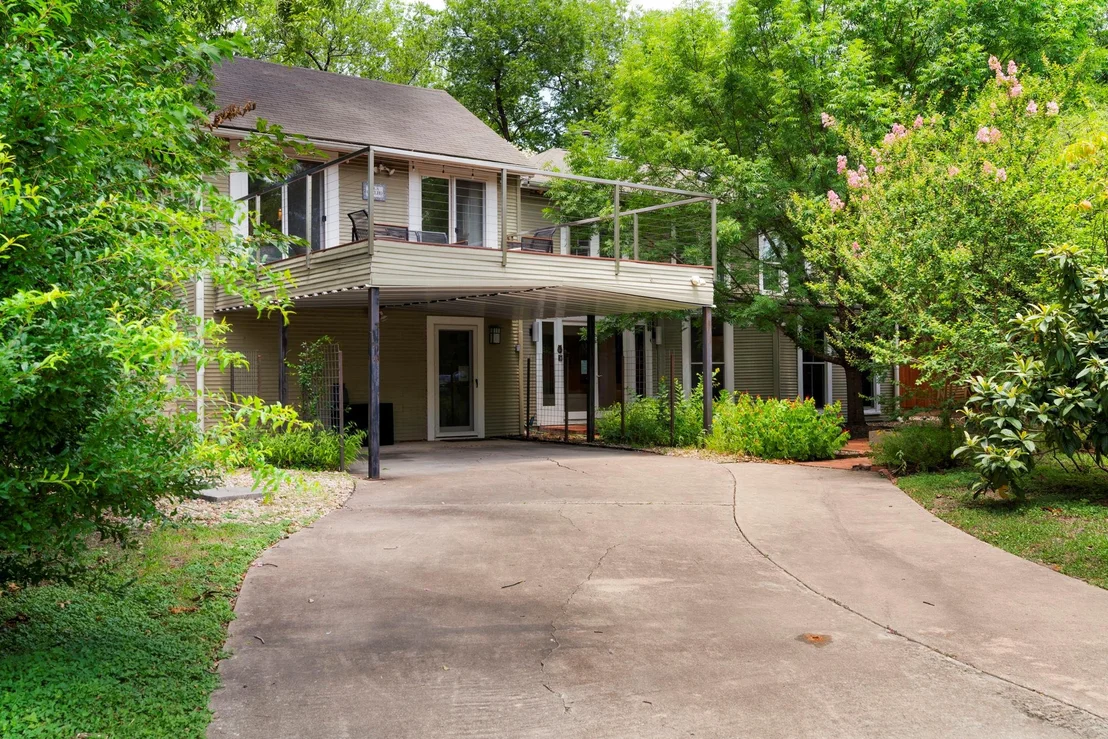 Photo of 3102 Hemphill PARK