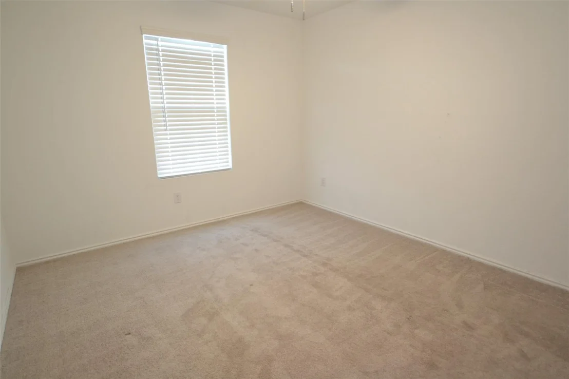Photo of 600 Clear Sky DR