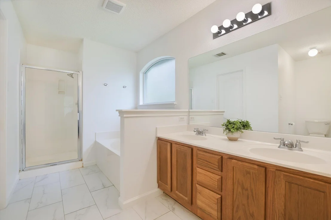Photo of 1202 Petunia LN