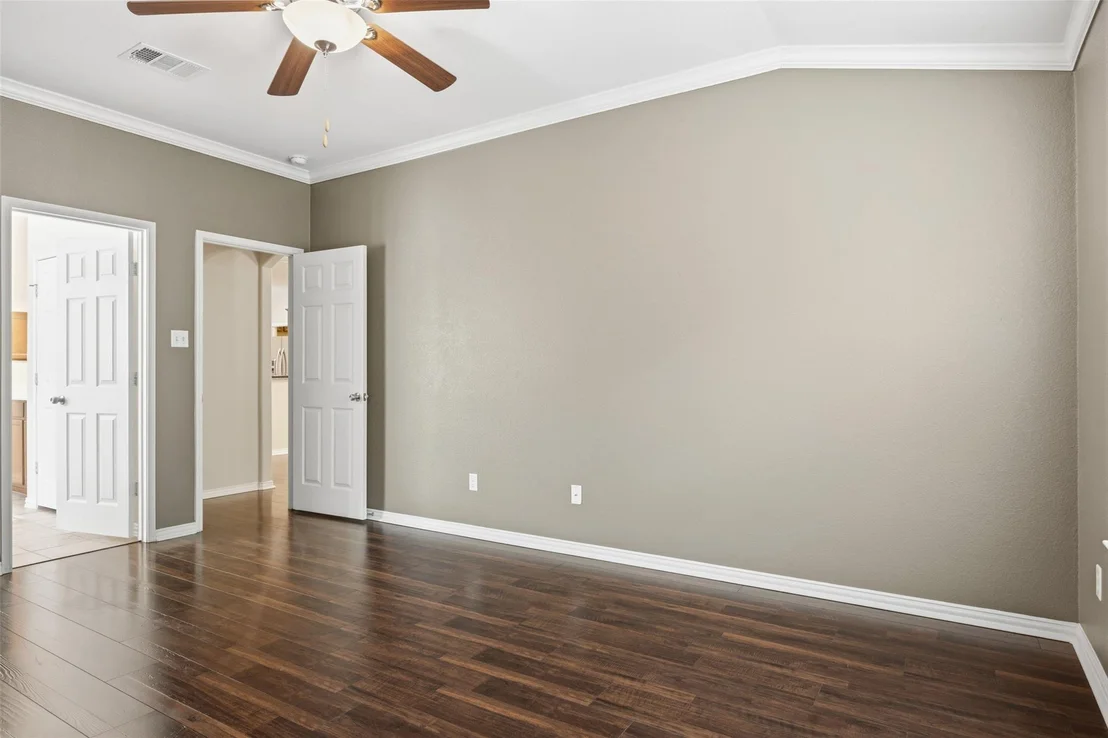 Photo of 1069 Talley LOOP