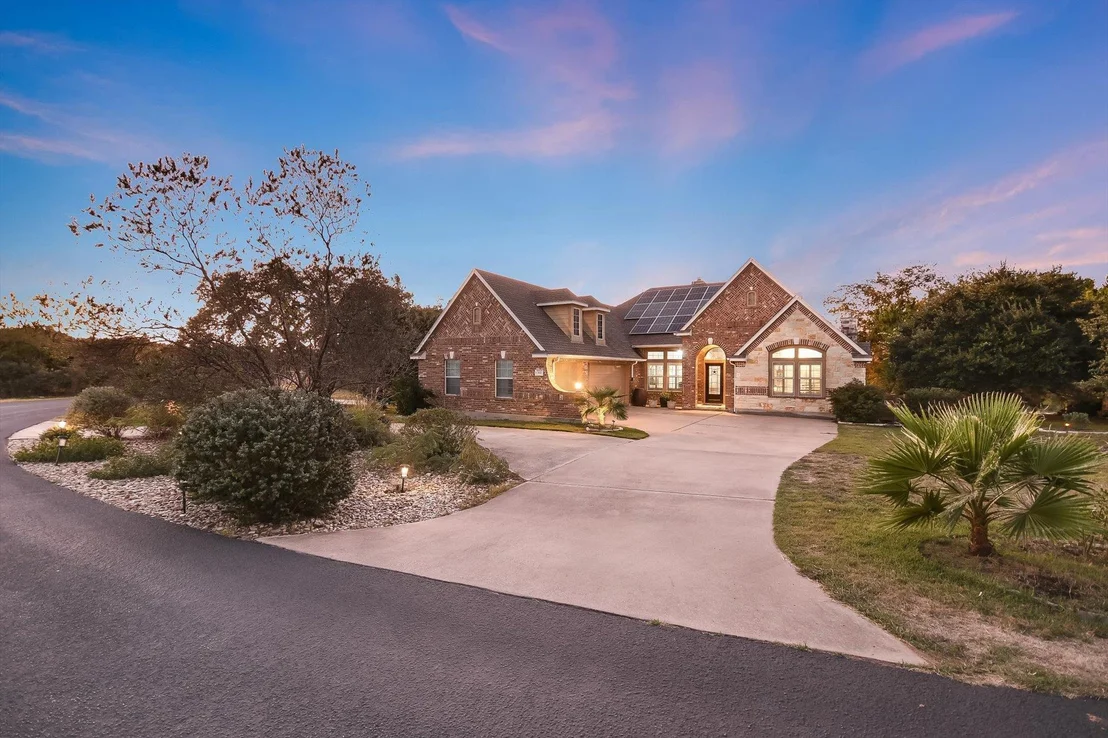 Photo of 300 Wesley Ridge DR