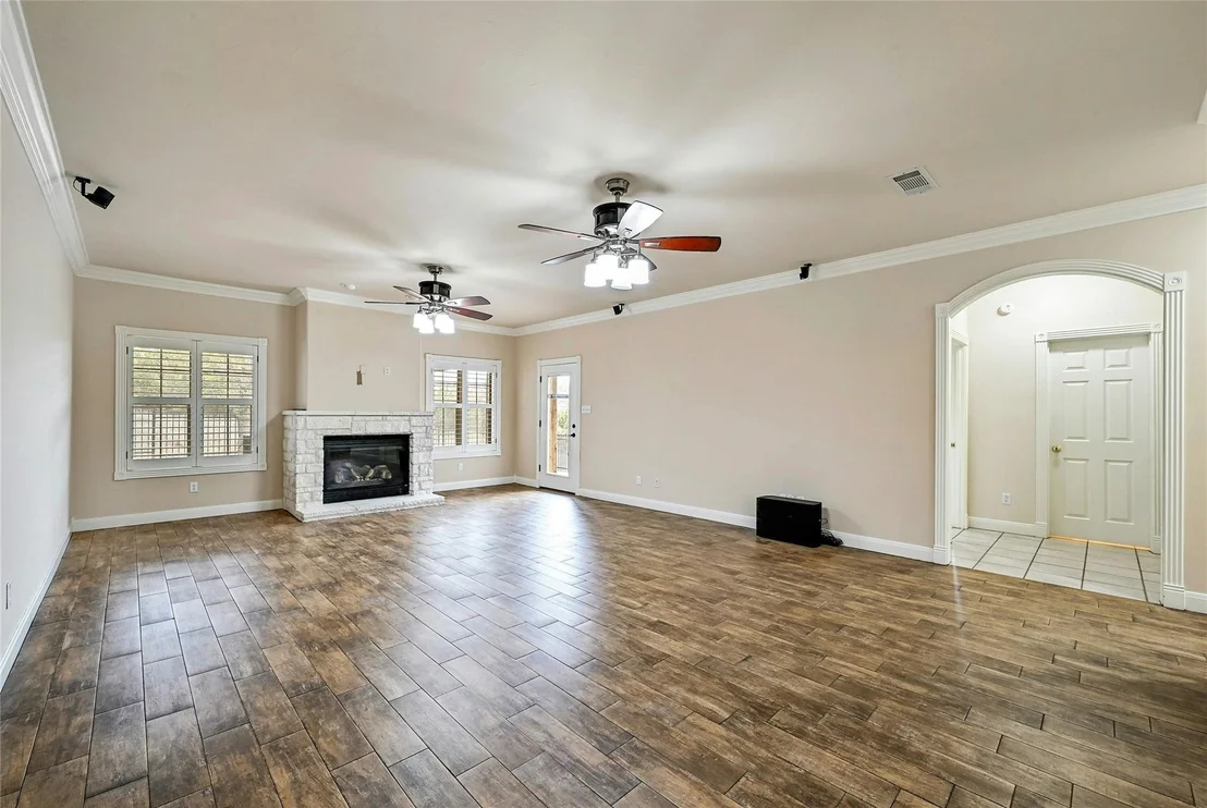 Photo of 211 Summit Ridge RD