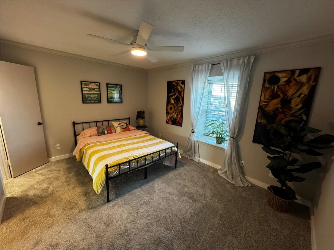 Photo of Unit 101 at 2425 Ashdale DR