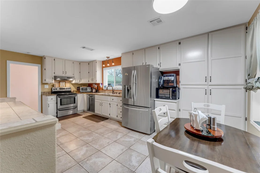 Photo of 312 Apache DR