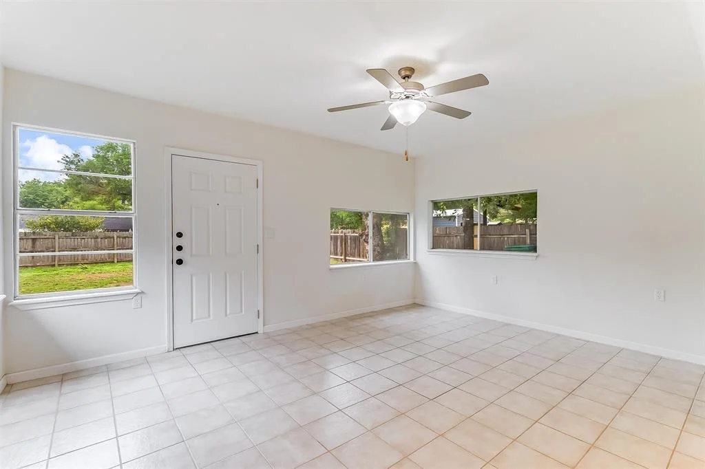 Photo of 1206 Hackberry DR