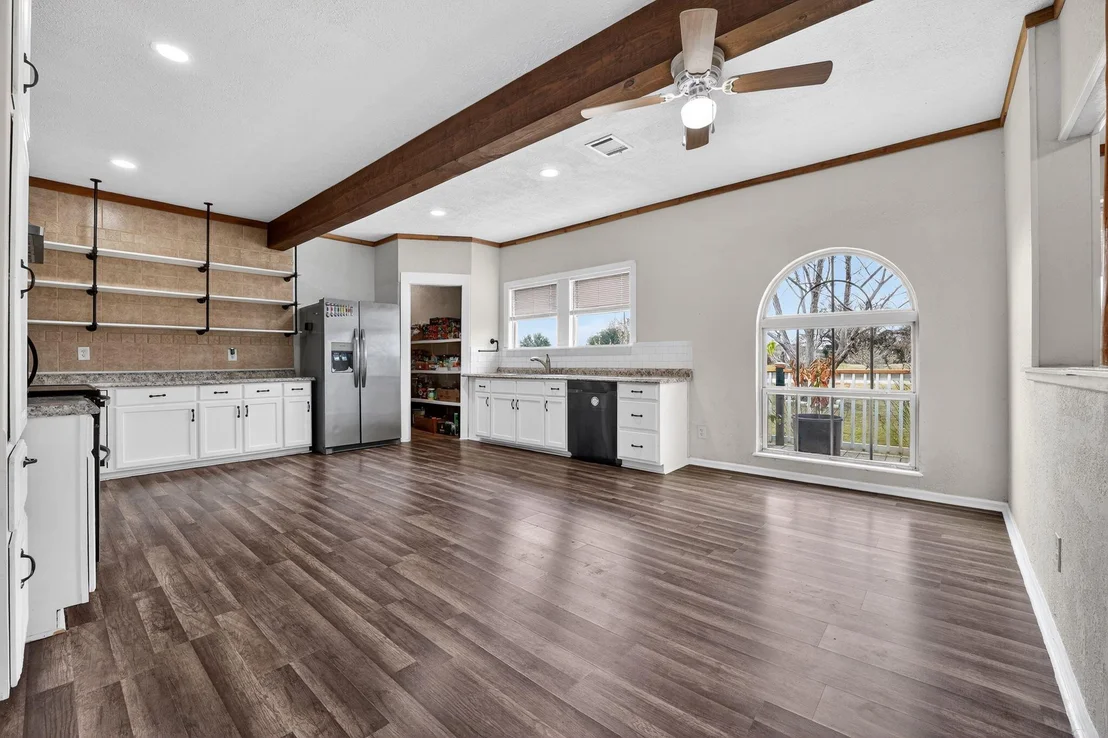 Photo of 174 Monroe King LN