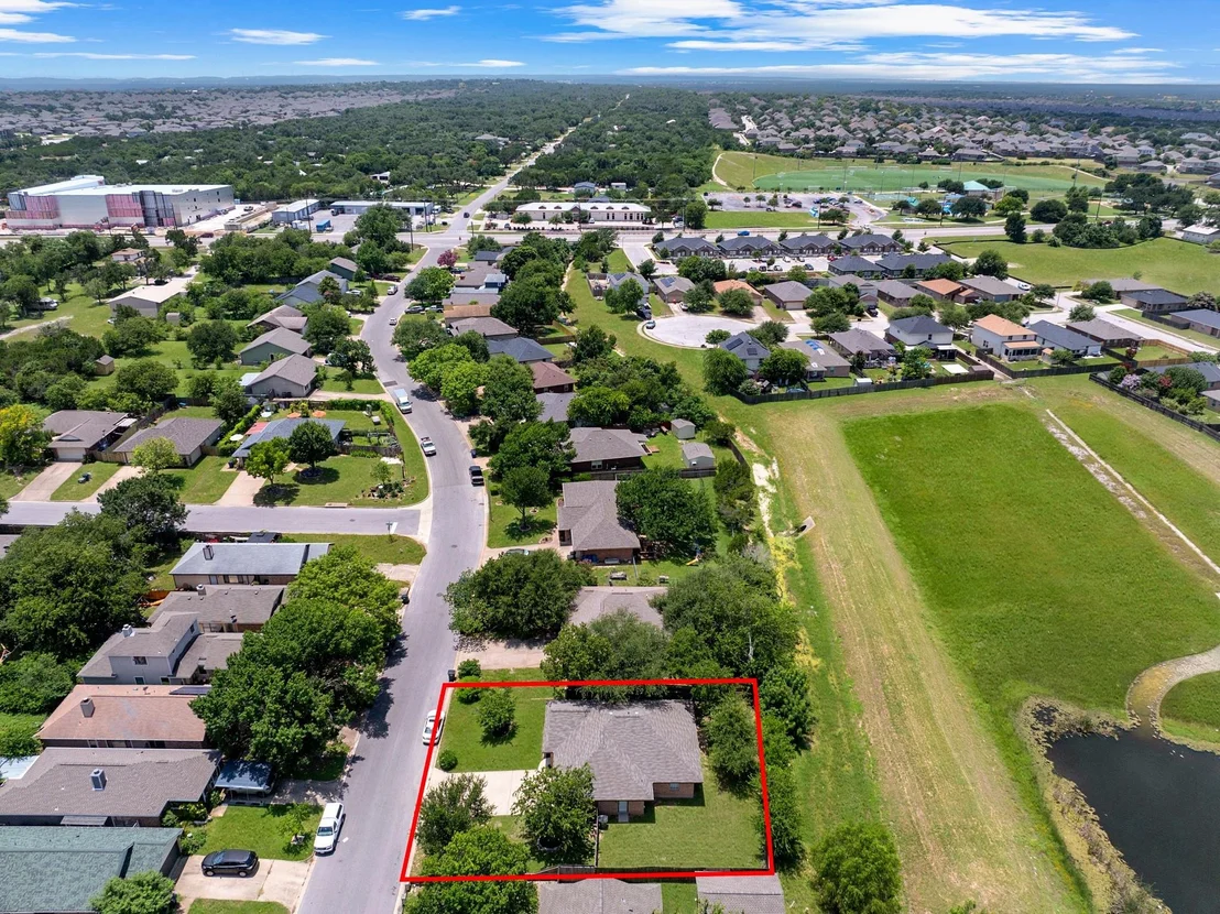 Photo of 837 Eagles WAY