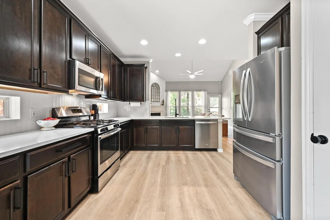 Photo of 903 Allende BND