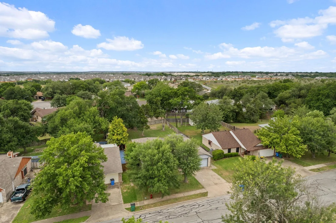 Photo of 1605 Quail Run RD