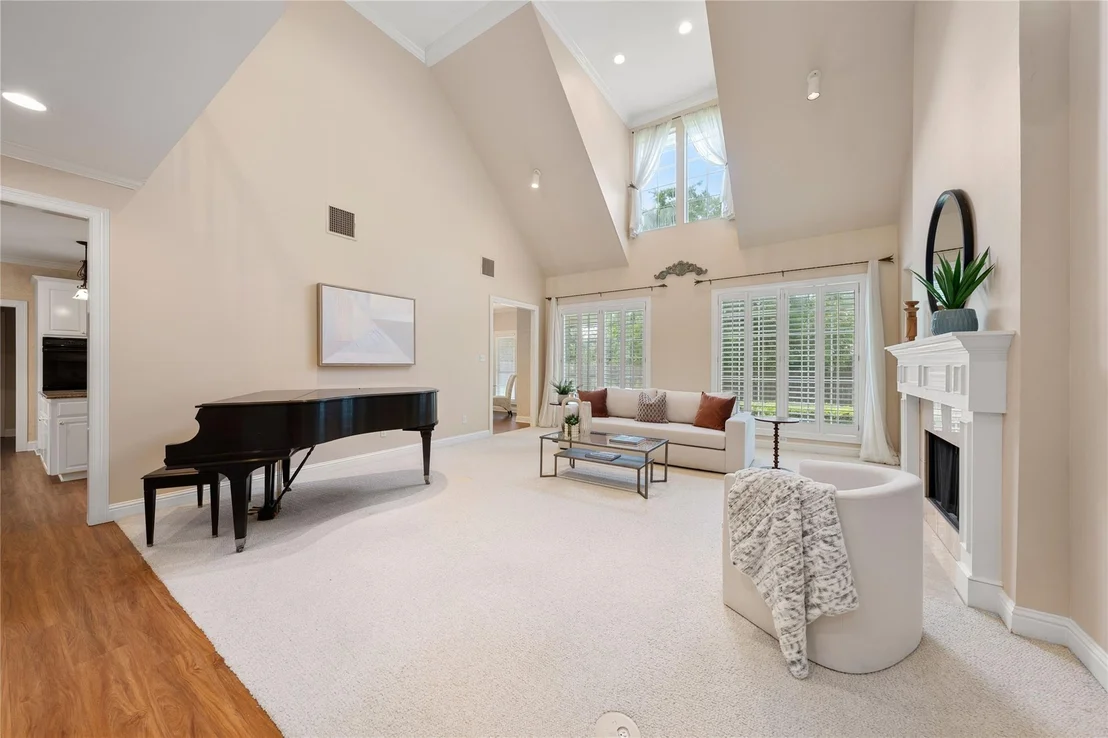 Photo of 2034 Oak Glen DR