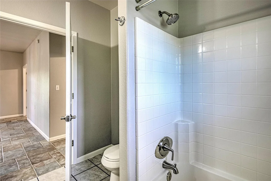 Photo of 1301 Oak Spring RD